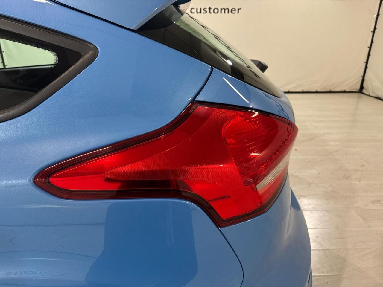 Ford Focus 1.0 Ecoboost 92kW Trend+ - foto 21