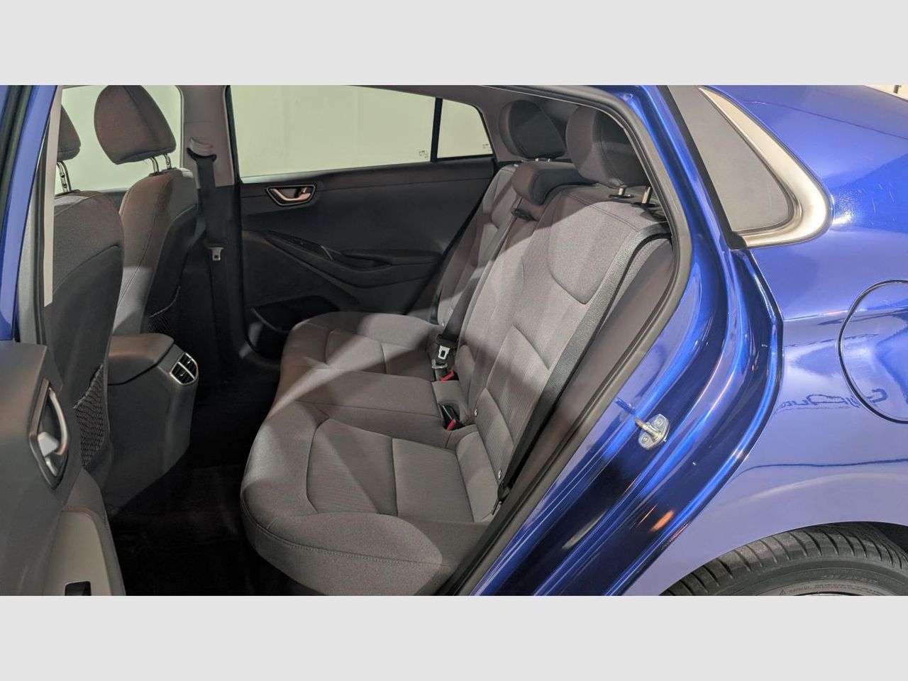 Hyundai IONIQ 1.6 GDI HEV Tecno DCT - foto 18