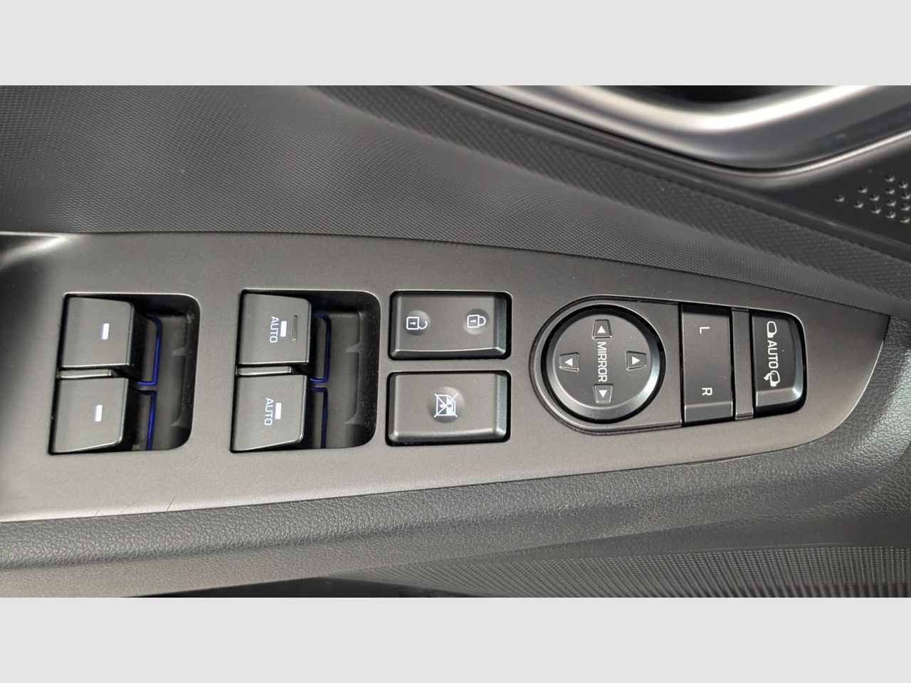 Hyundai IONIQ 1.6 GDI HEV Tecno DCT - foto 12