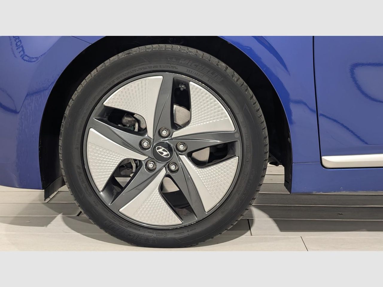 Hyundai IONIQ 1.6 GDI HEV Tecno DCT - foto 9