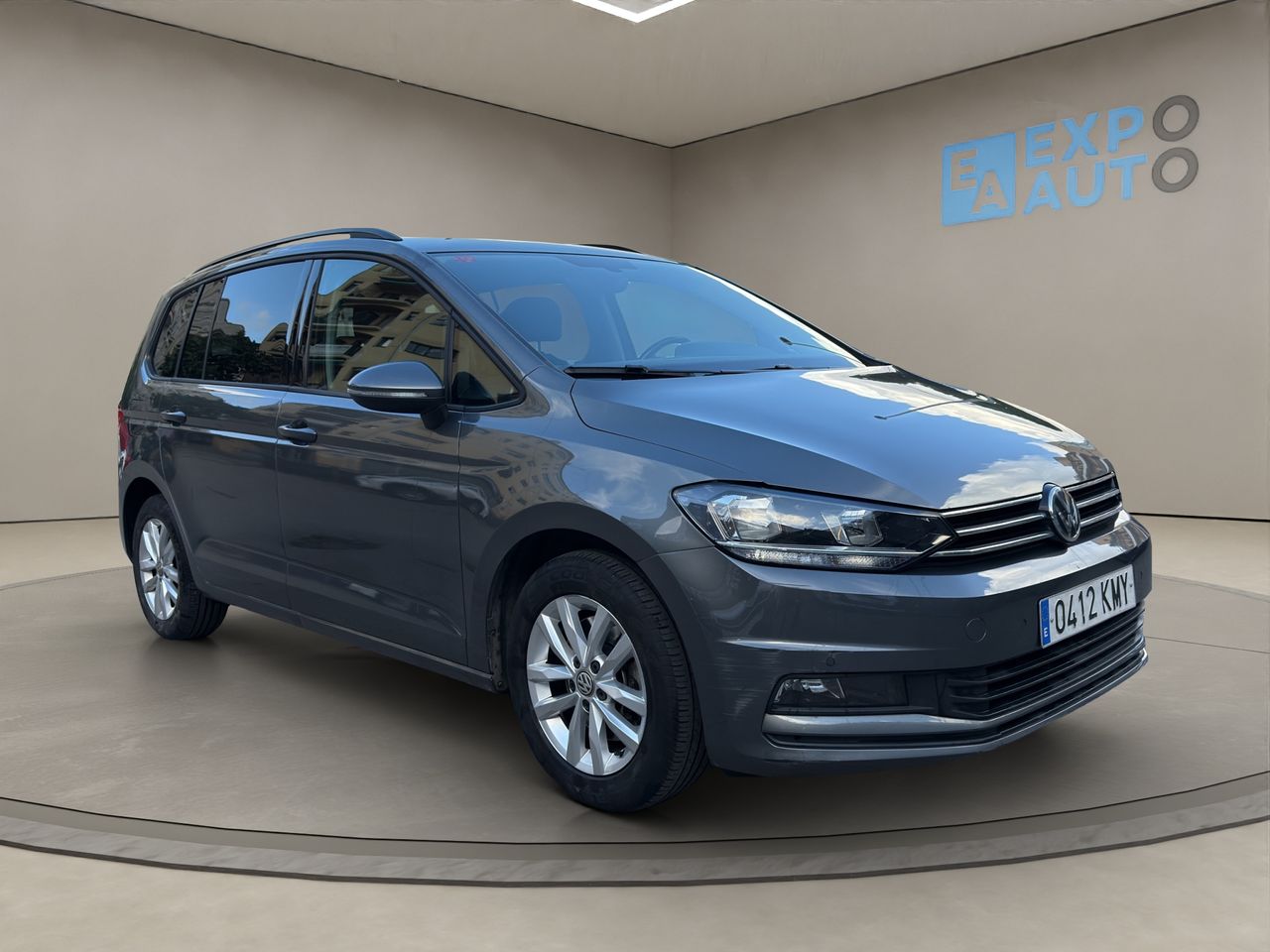 Foto volkswagen touran 2018 /