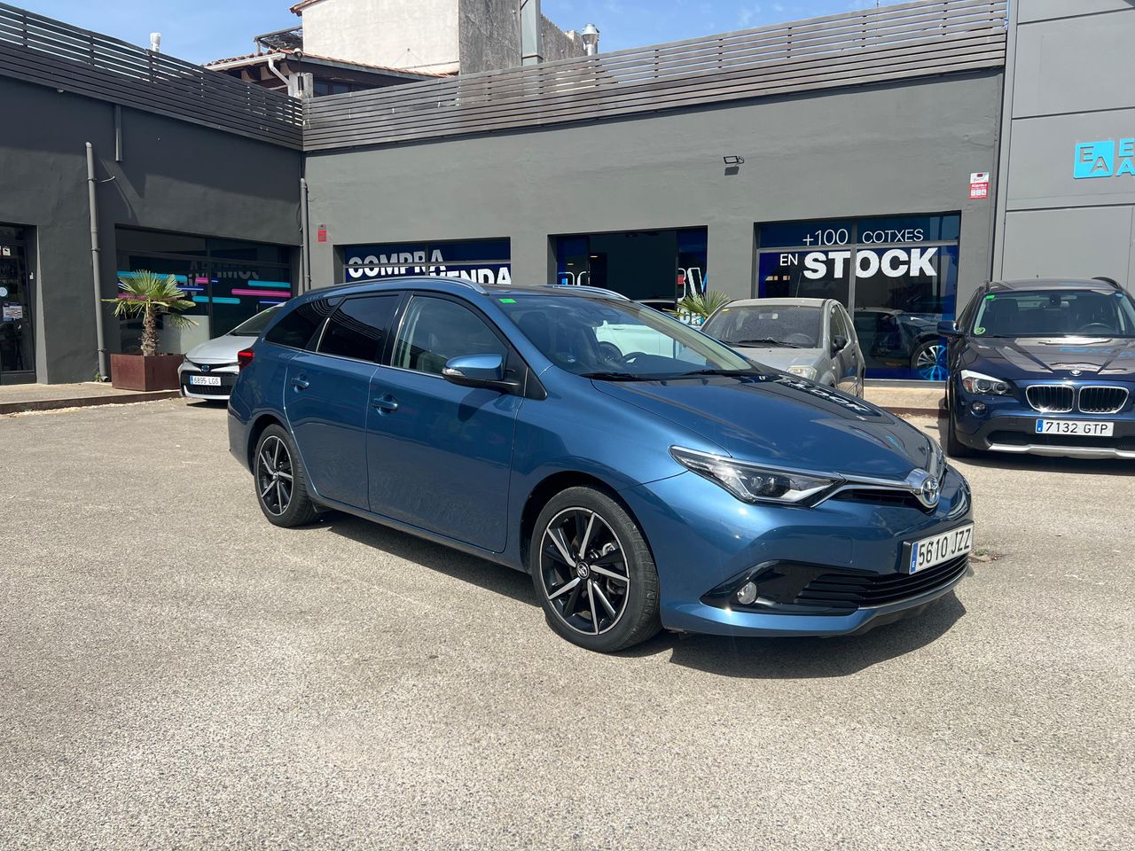 Foto toyota auris 2017 /