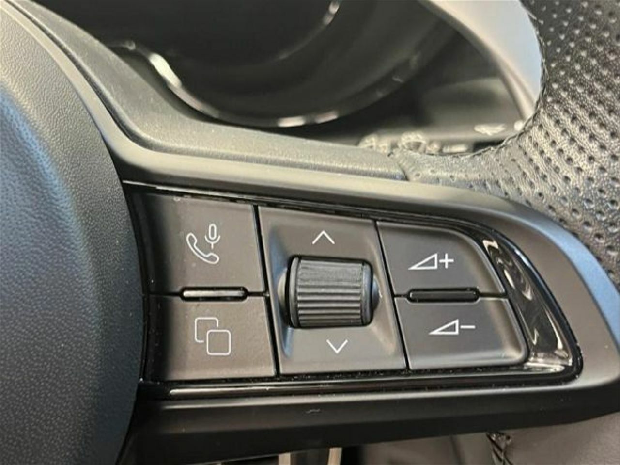 Alfa Romeo Tonale 1.5 MHEV GASOLINA 130 CV SPECIALE FWD - Foto 2