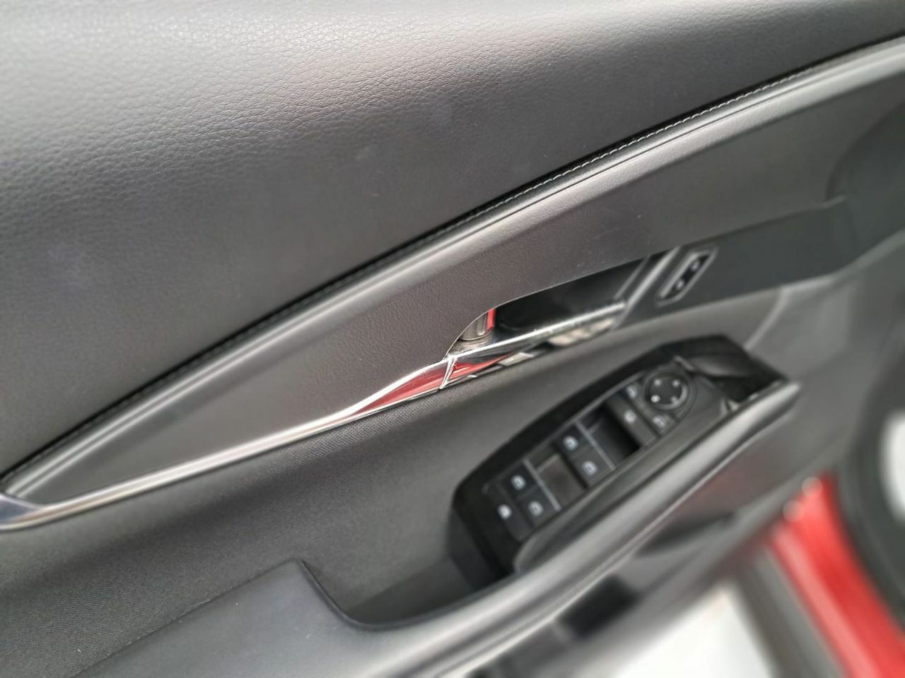 Mazda CX-30 2.0 90 kW 2WD AT Zenith sin Pack Bose  - Foto 2