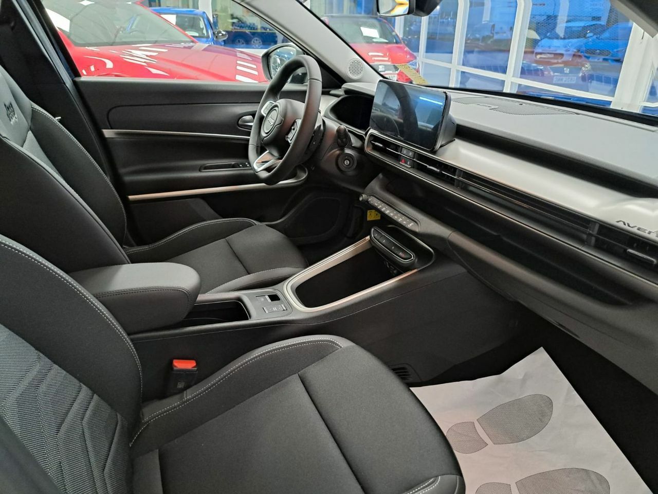 Jeep Avenger 1.2 eHybrid 74kW 100CV Altitude - Foto 2
