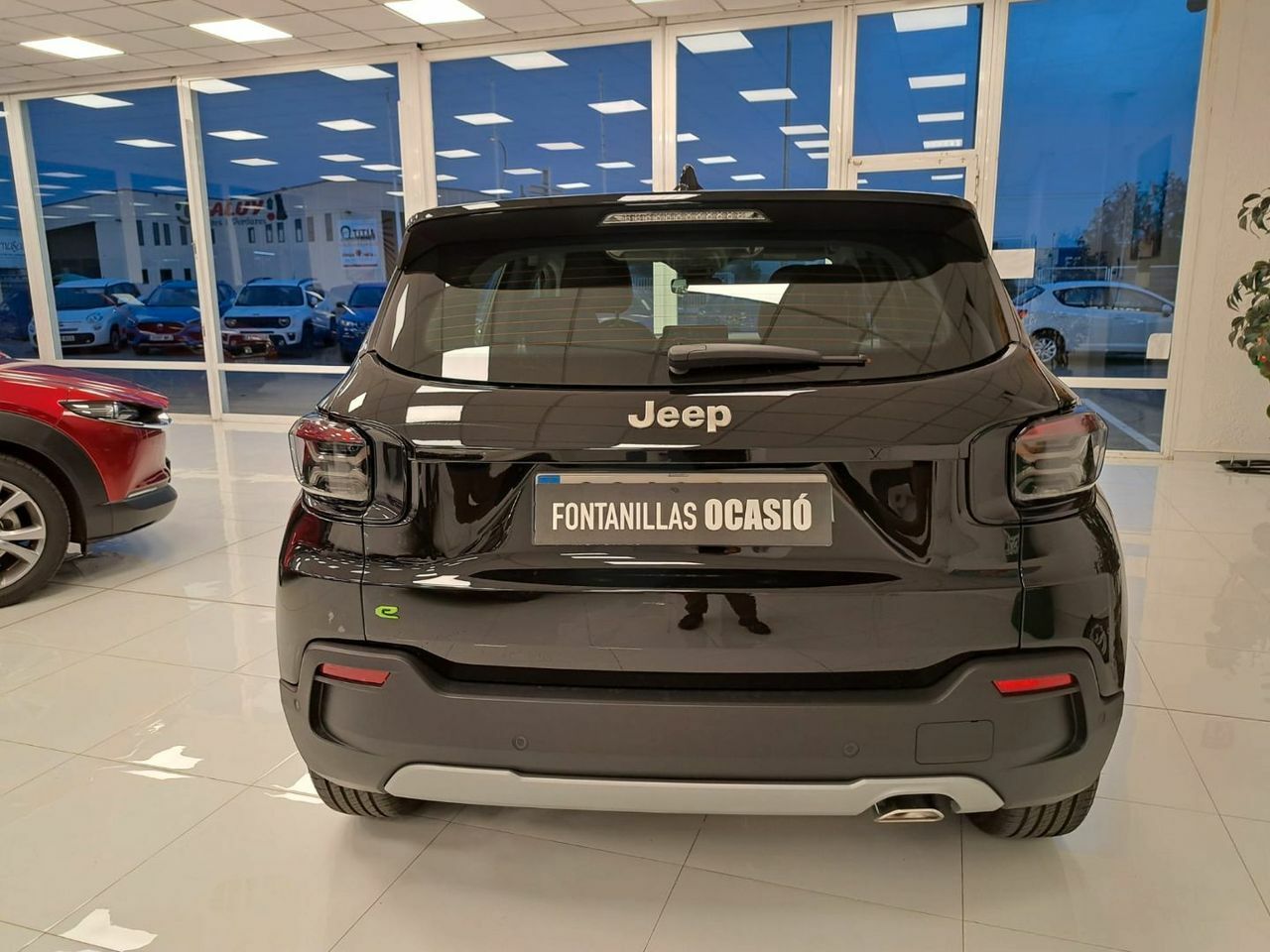 Jeep Avenger 1.2 eHybrid 74kW 100CV Altitude - Foto 2