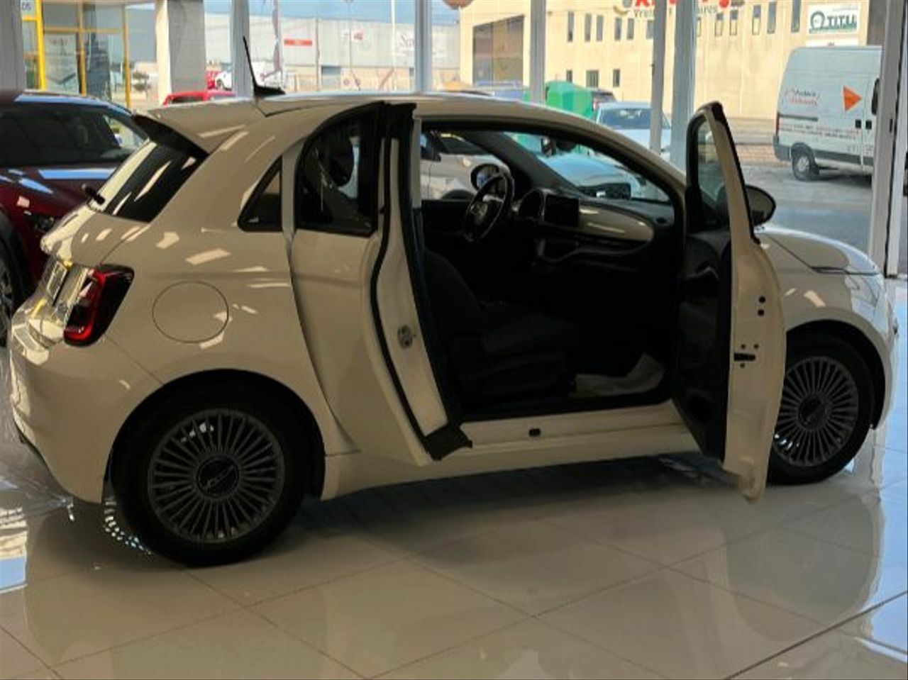 Fiat 500 Icon Hb 320km 85kW 118CV - Foto 2