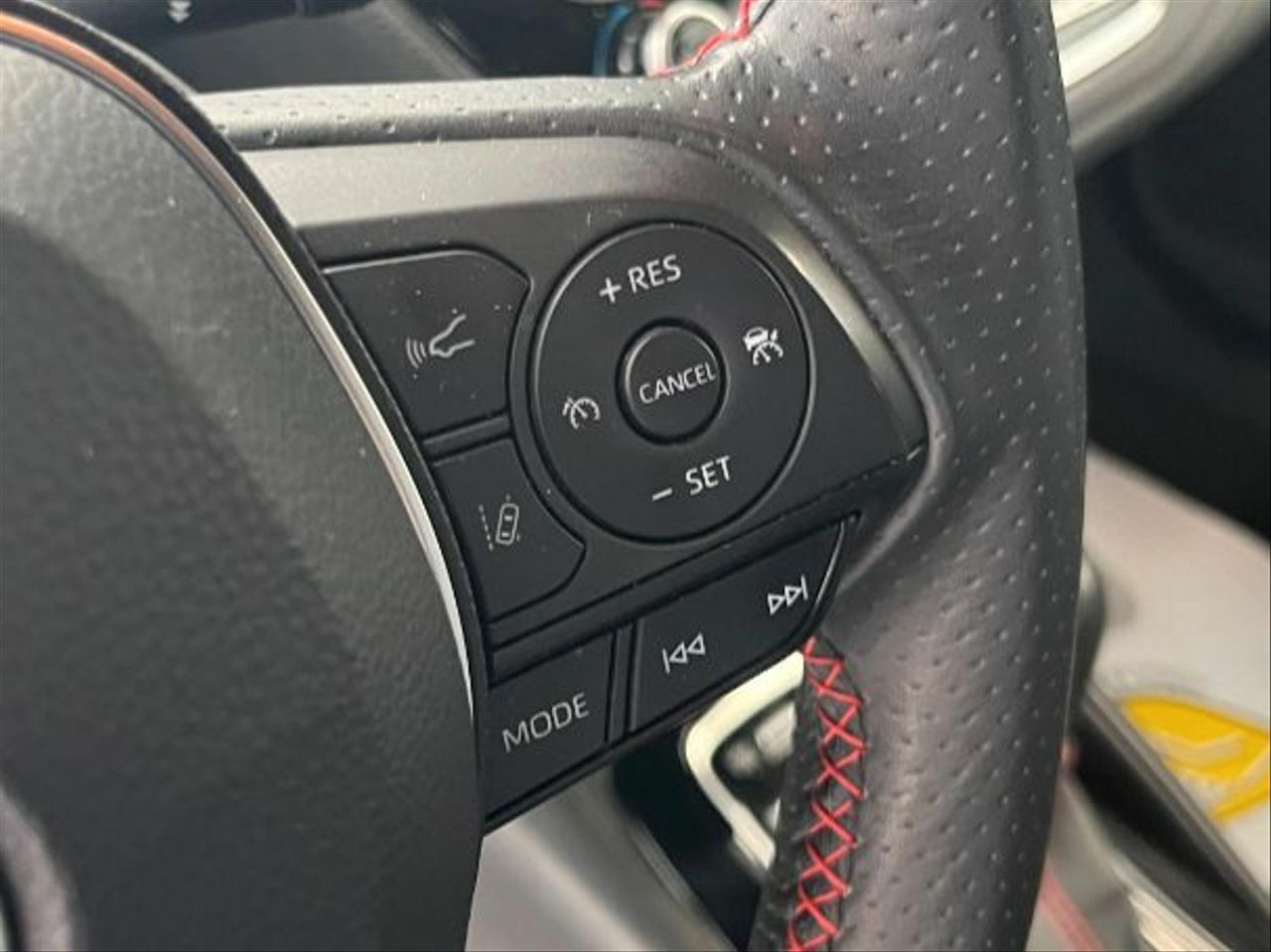 Toyota Corolla 2.0 180H GRSPORT ECVT  - Foto 2