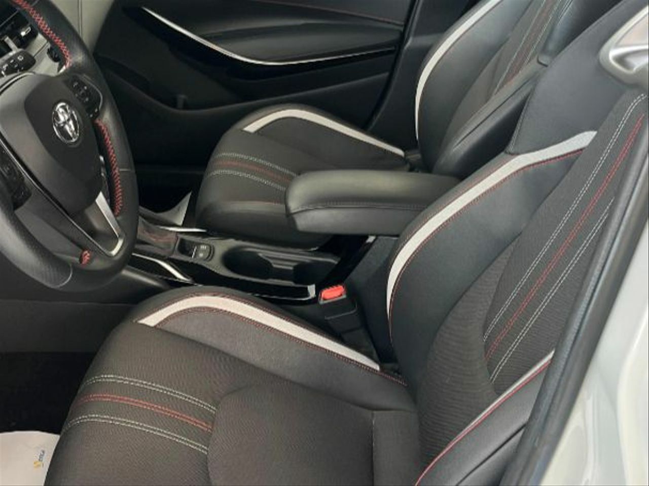 Toyota Corolla 2.0 180H GRSPORT ECVT  - Foto 2