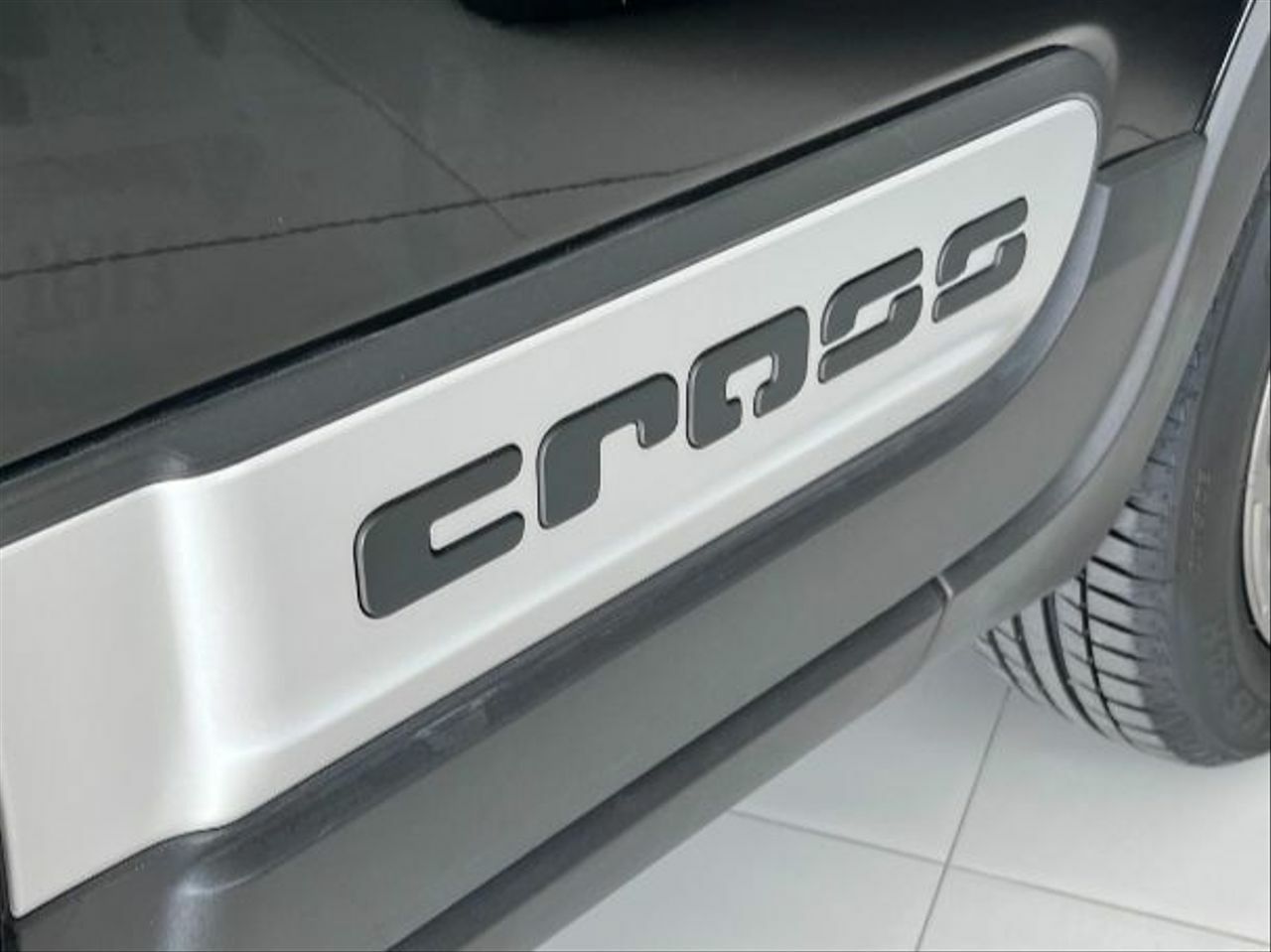 Fiat Panda Cross 1.0 Hybrid 51kw 70CV - Foto 2