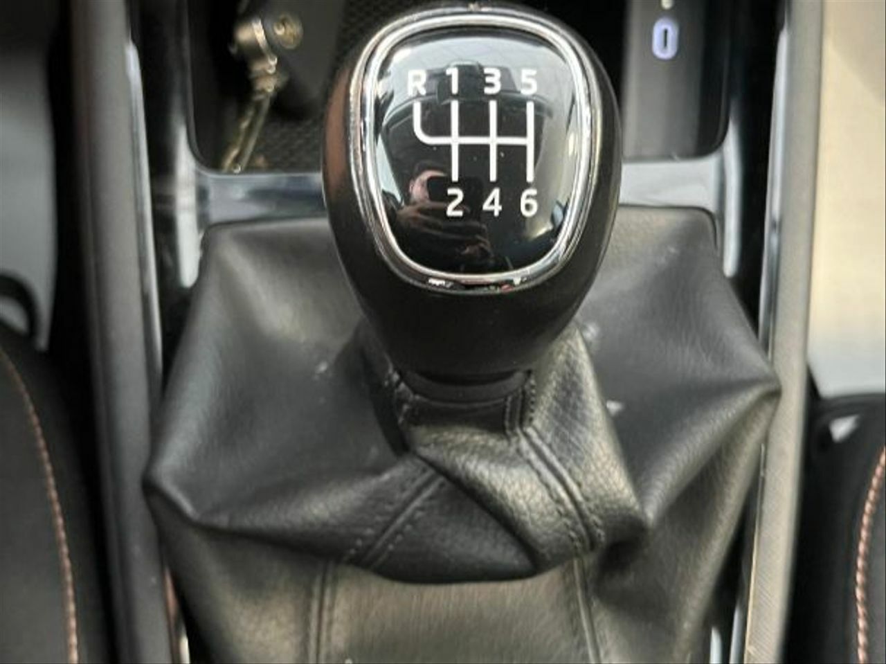 Skoda Kamiq 1.6 TDI 85kW 115CV Style  - Foto 2