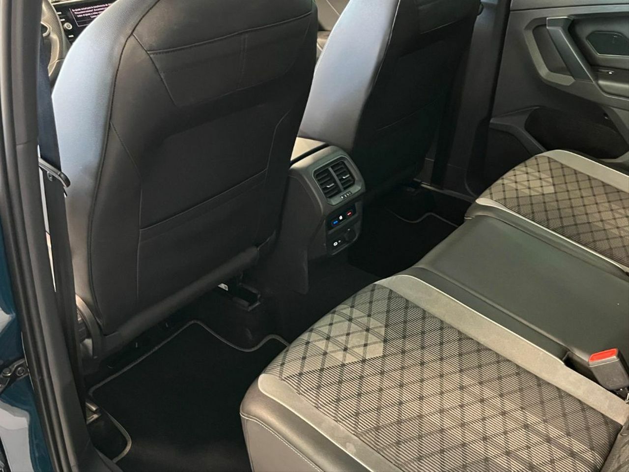 Volkswagen Tiguan RLine 1.5 TSI 110kW 150CV DSG  - Foto 2