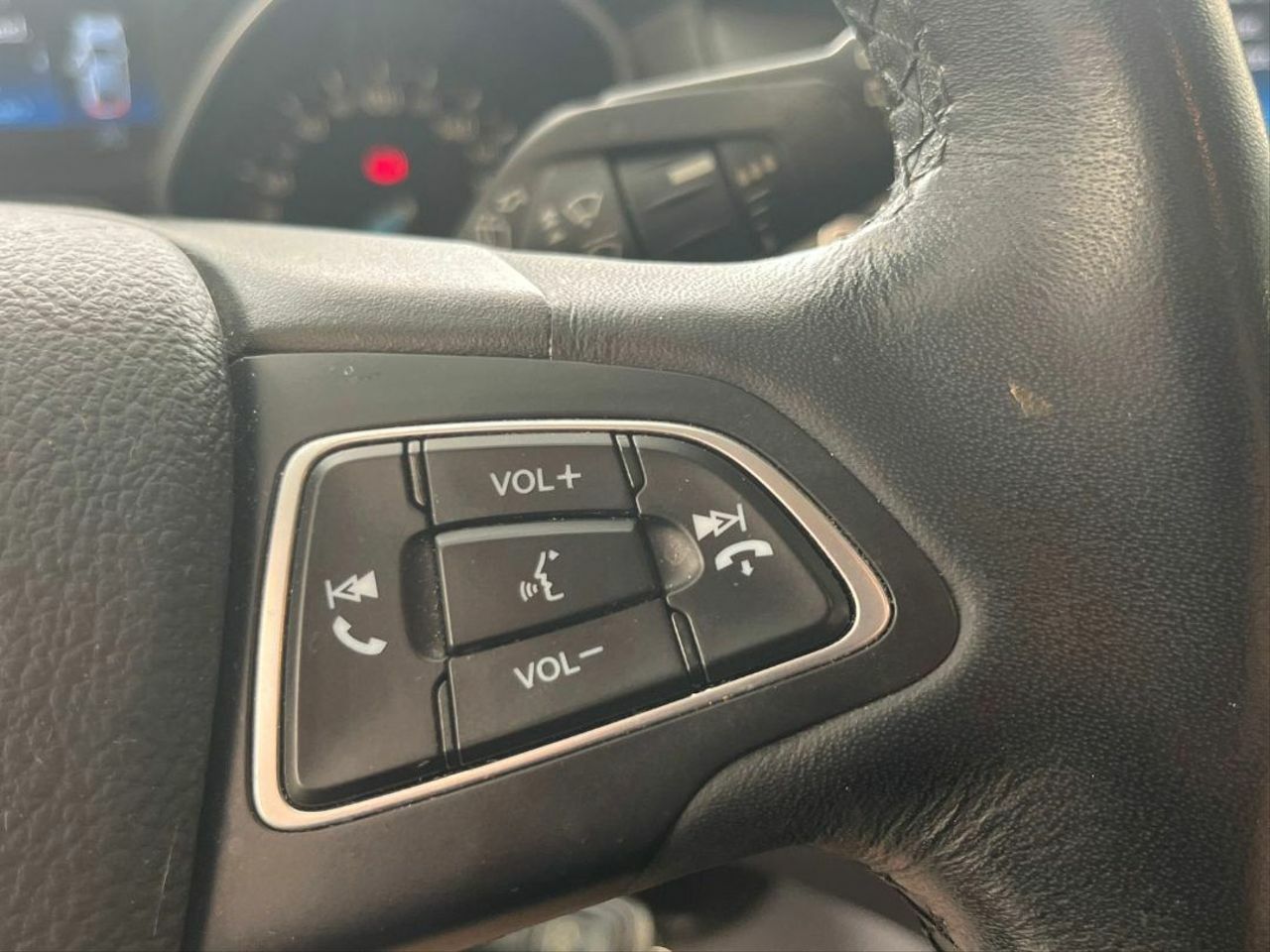 Ford Focus 1.0 Ecoboost AutoStartStop 74kW Trend  - Foto 2
