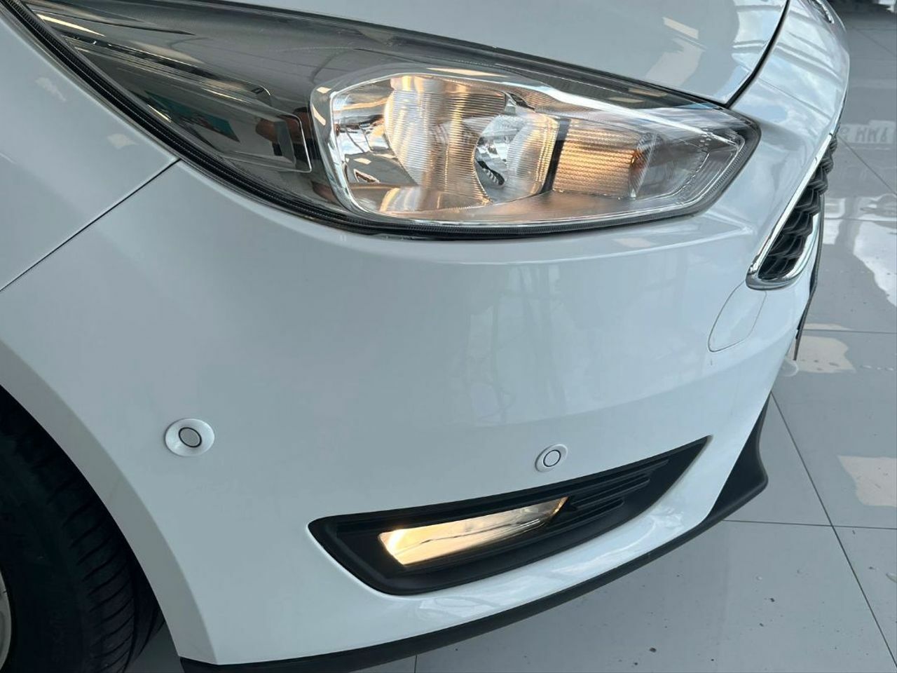 Ford Focus 1.0 Ecoboost AutoStartStop 74kW Trend  - Foto 2