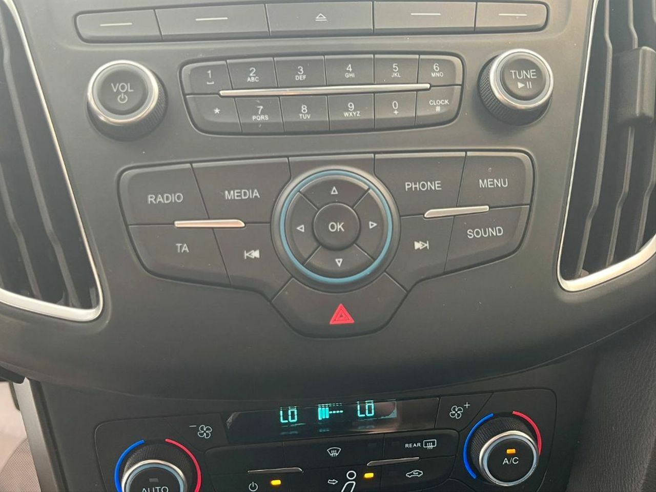 Ford Focus 1.0 Ecoboost AutoStartStop 74kW Trend  - Foto 2