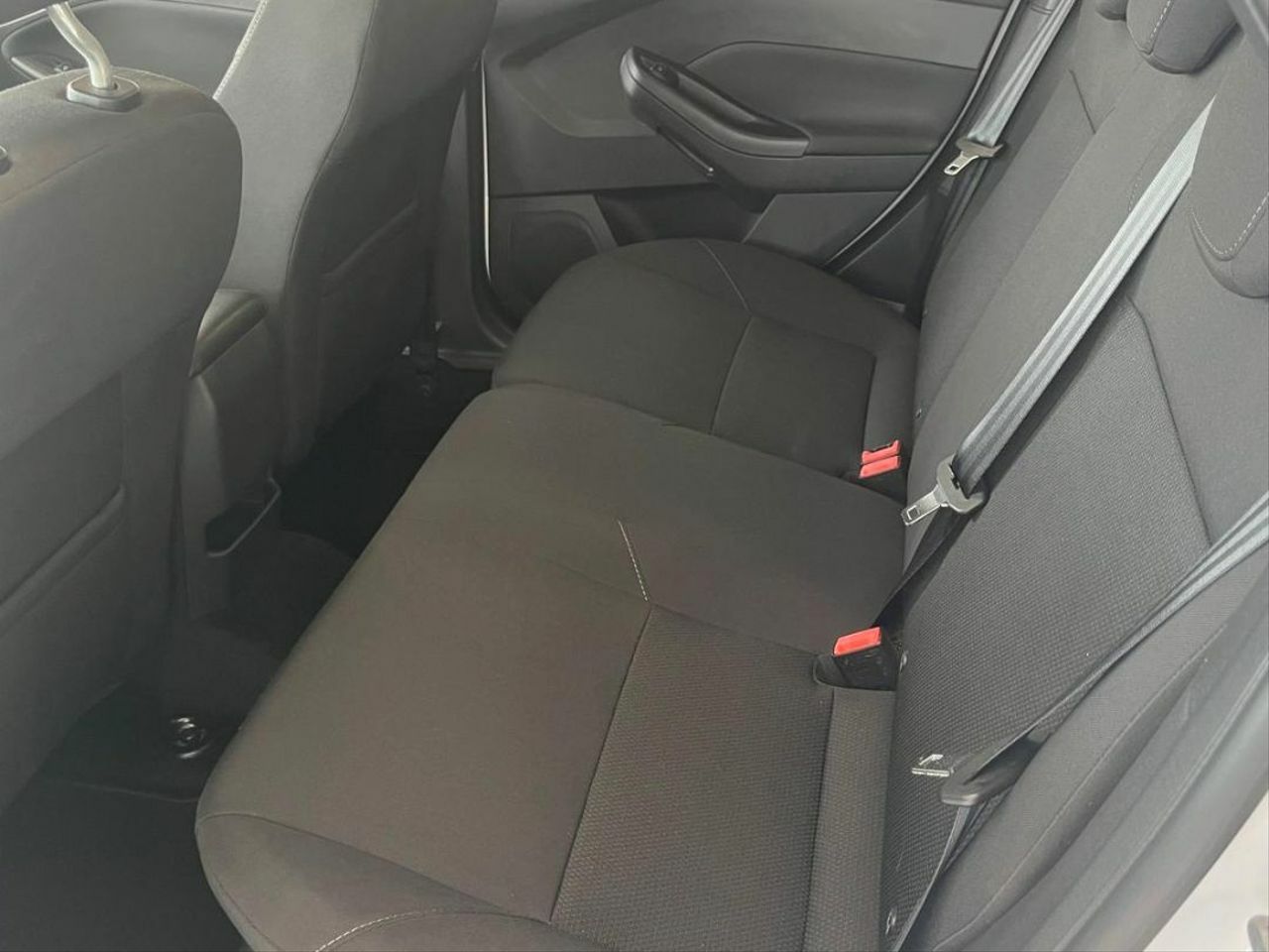 Ford Focus 1.0 Ecoboost AutoStartStop 74kW Trend  - Foto 2