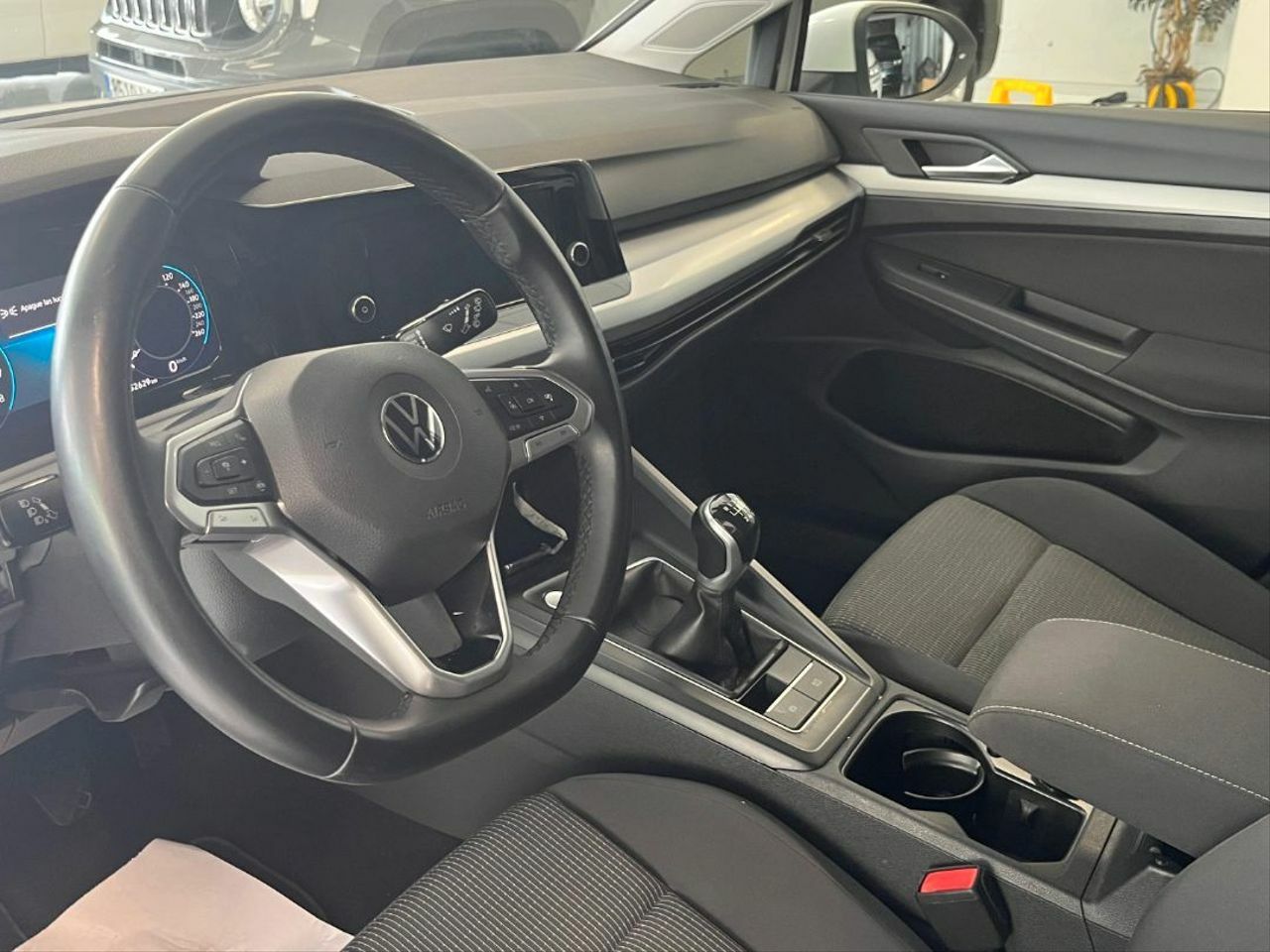 Volkswagen Golf Life 1.0 TSI 81kW 110CV  - Foto 2