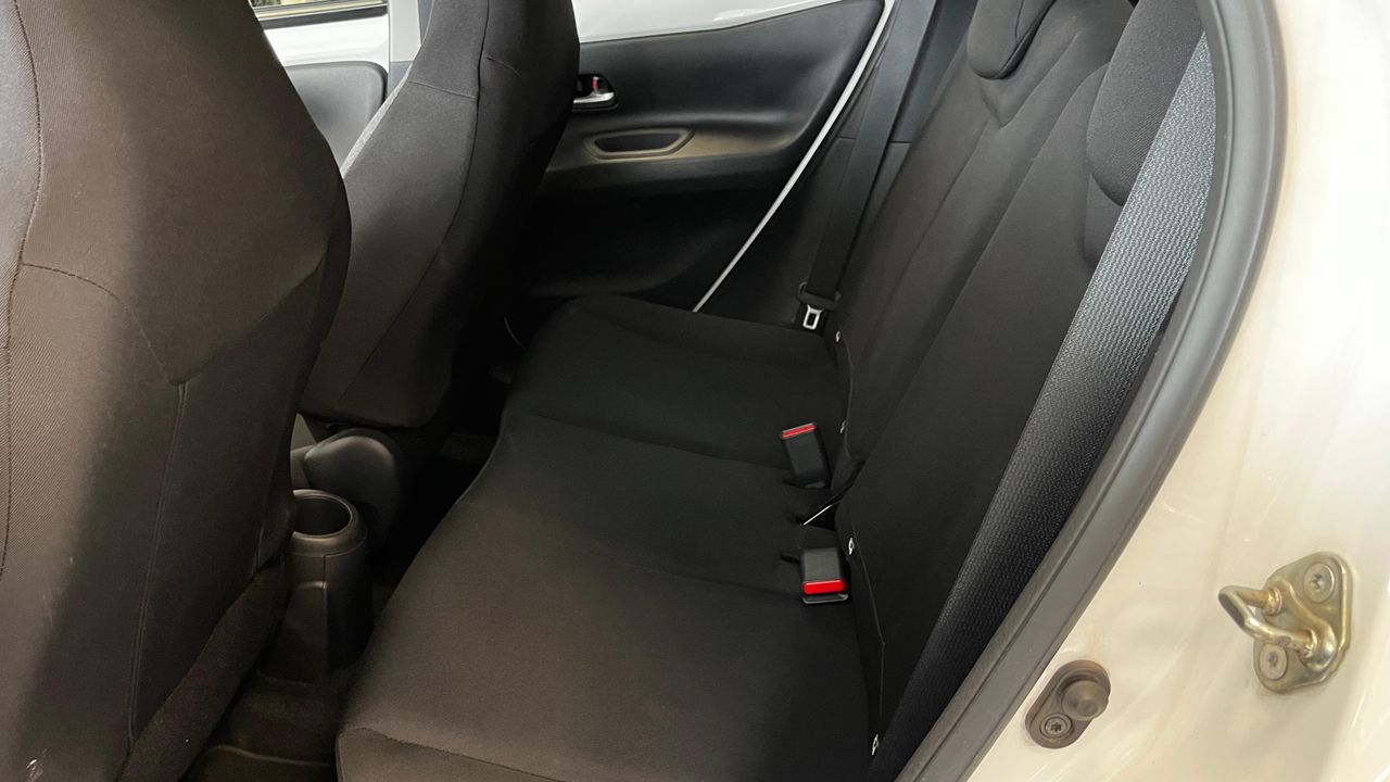 Toyota Aygo 5p 70 x-play - Foto 2