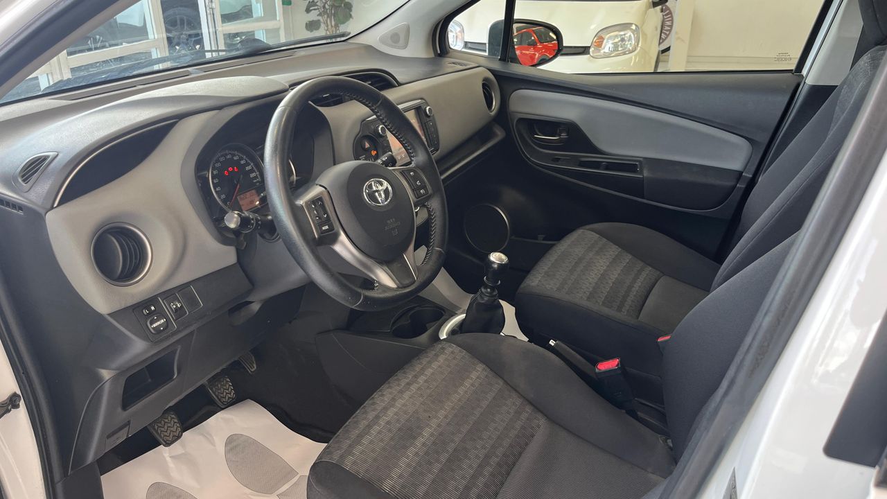 Toyota Yaris active - Foto 2