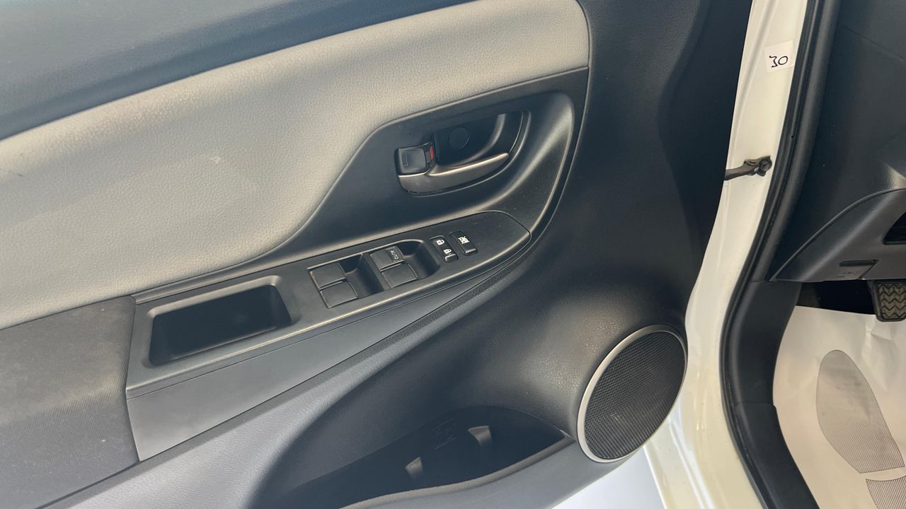 Toyota Yaris active - Foto 2