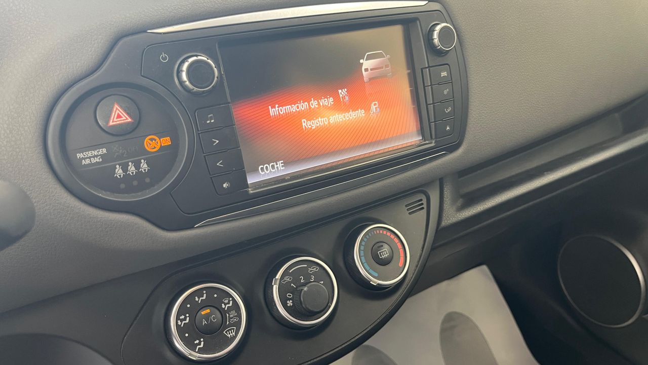 Toyota Yaris active - Foto 2