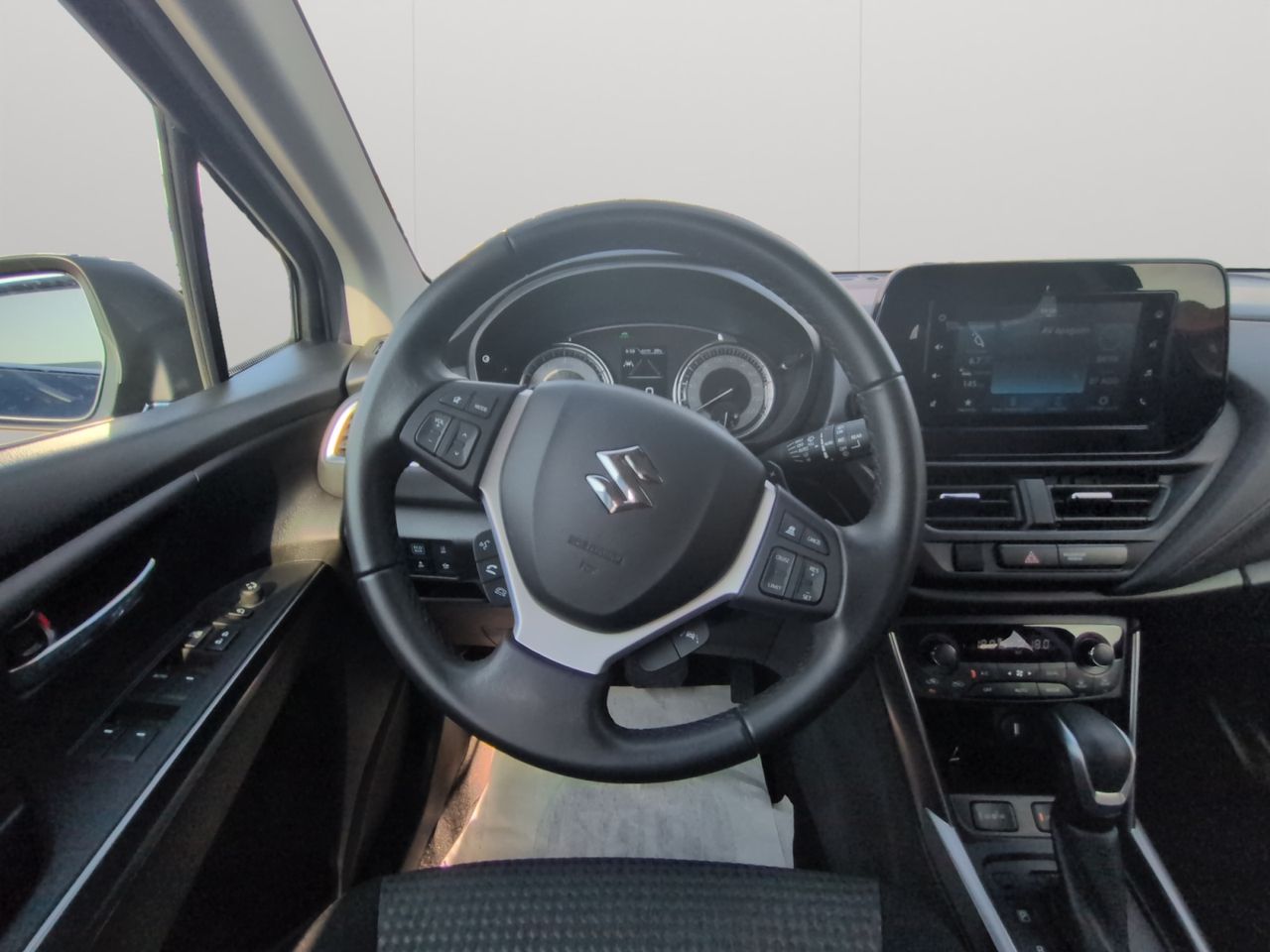 Suzuki SX4 S-Cross 1.5 HYBRID - Foto 2