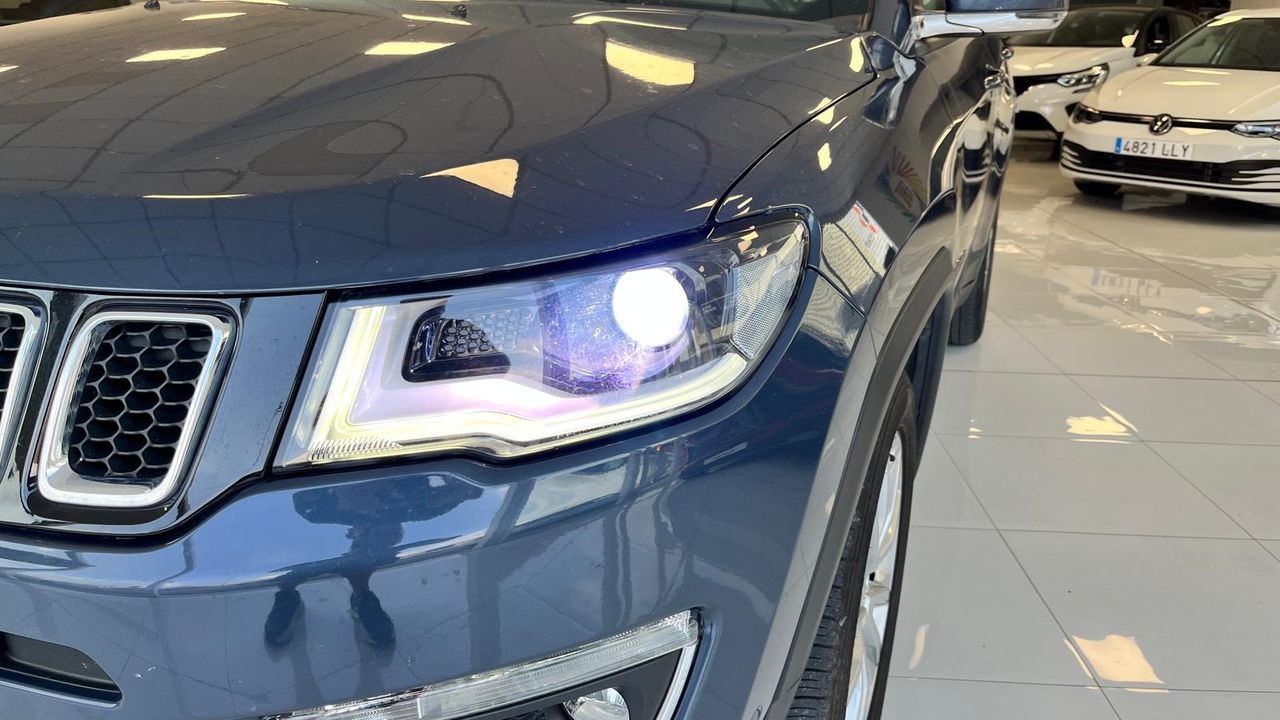 Jeep Compass LIMITED en valls - Foto 2