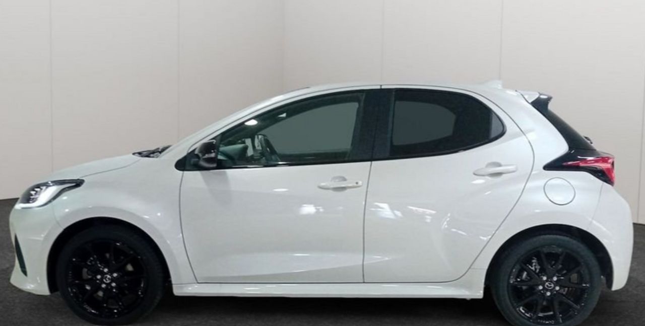 Mazda 2 Homura CVT Pequeño automático en Tarragona - Foto 2
