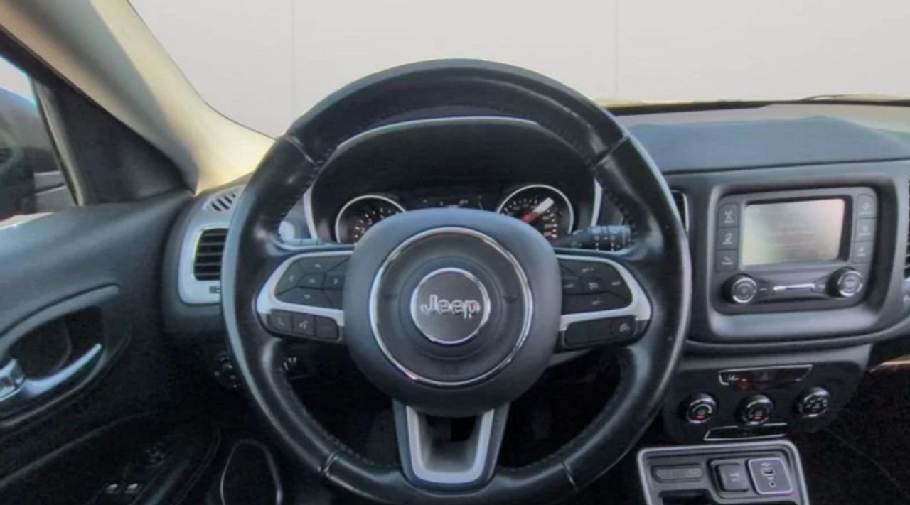 Jeep Compass Sport SUV en Tarragona - Foto 2