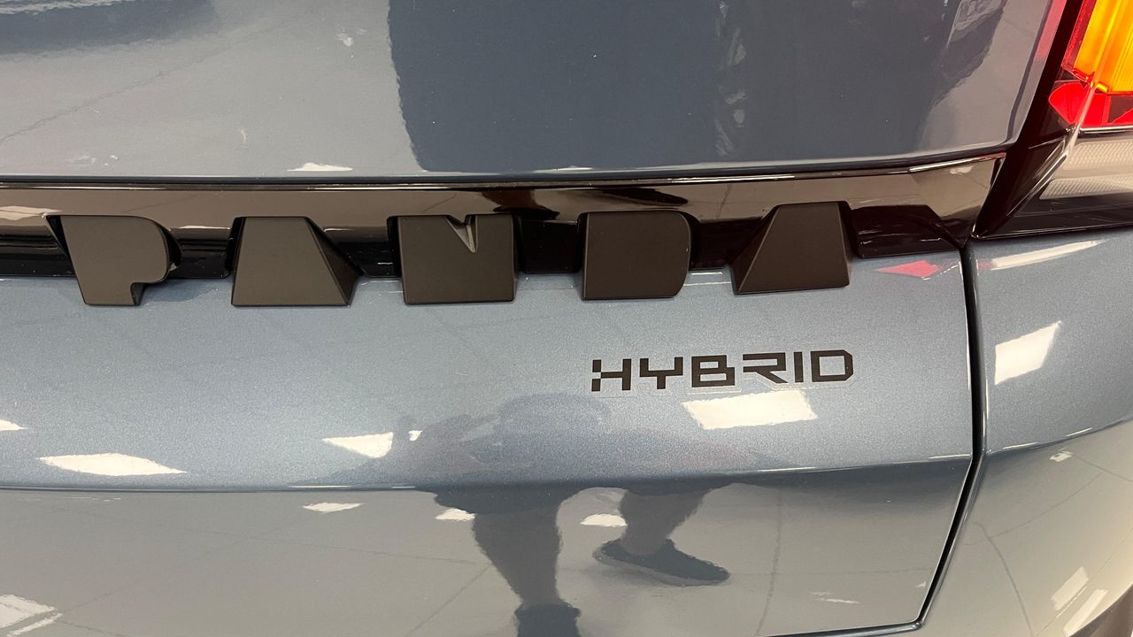 Fiat Grande Panda LA PRIMA HYBRID - Foto 2