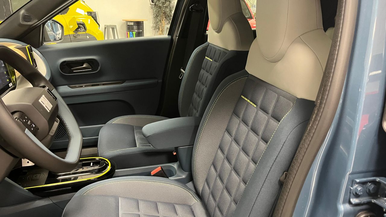 Fiat Grande Panda LA PRIMA HYBRID - Foto 2