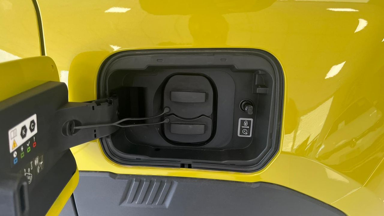 Fiat Grande Panda E LA PRIMA - Foto 2