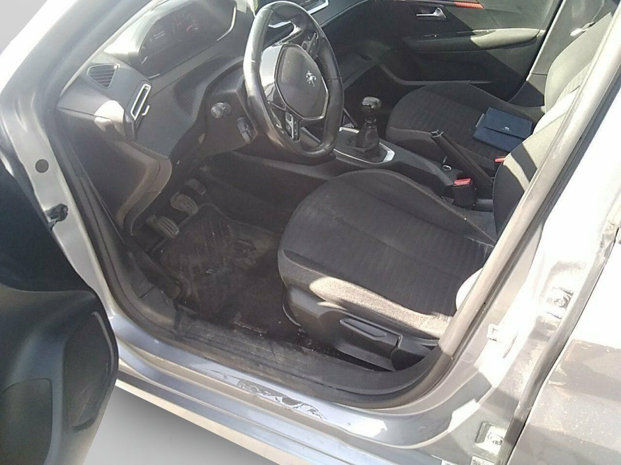 Peugeot 208 Bluehdi 73kw (100cv) Active - Foto 2