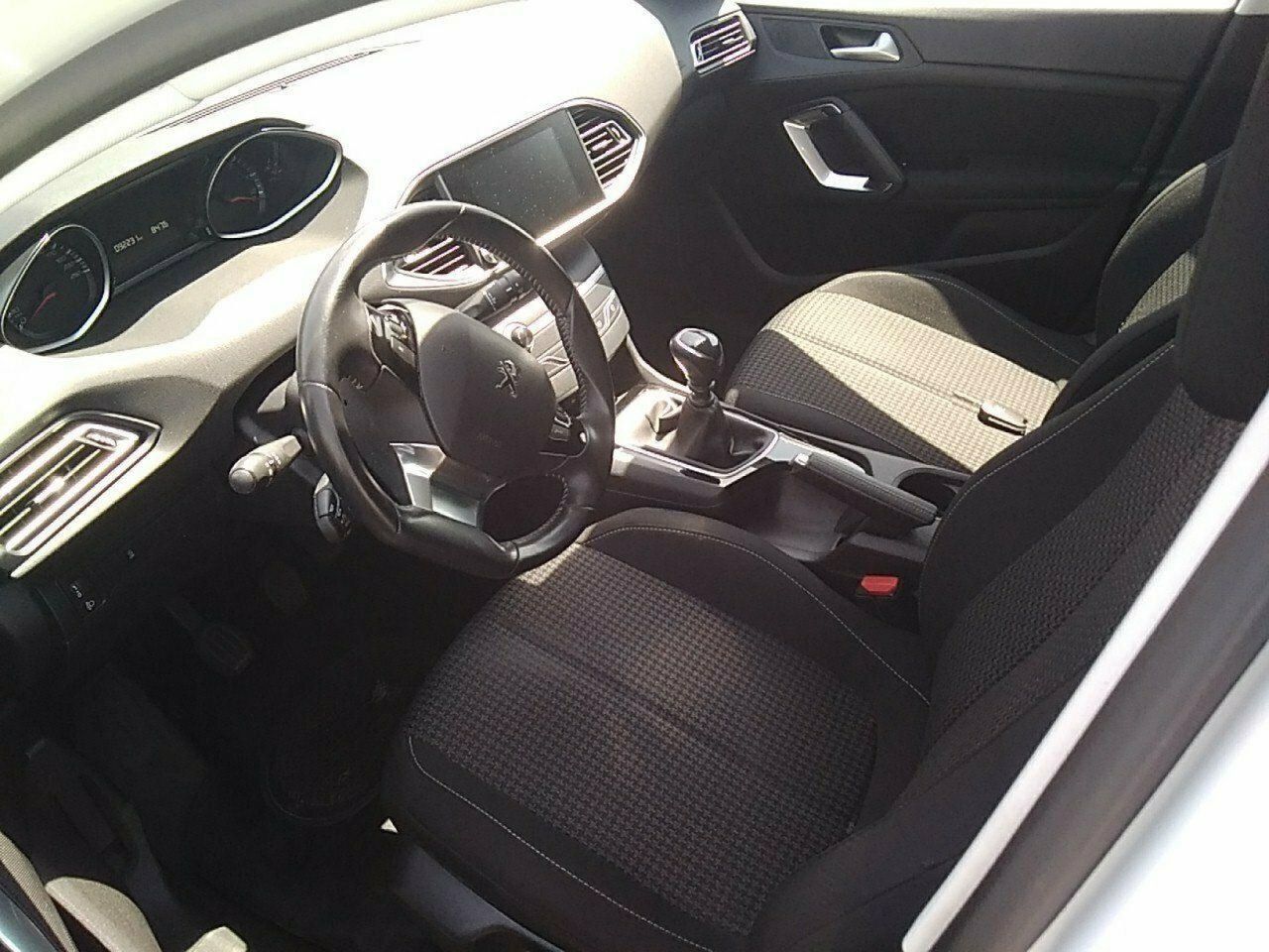 Peugeot 308 Sw Business Line Bluehdi 100 S&s 6 Vel. - Foto 2