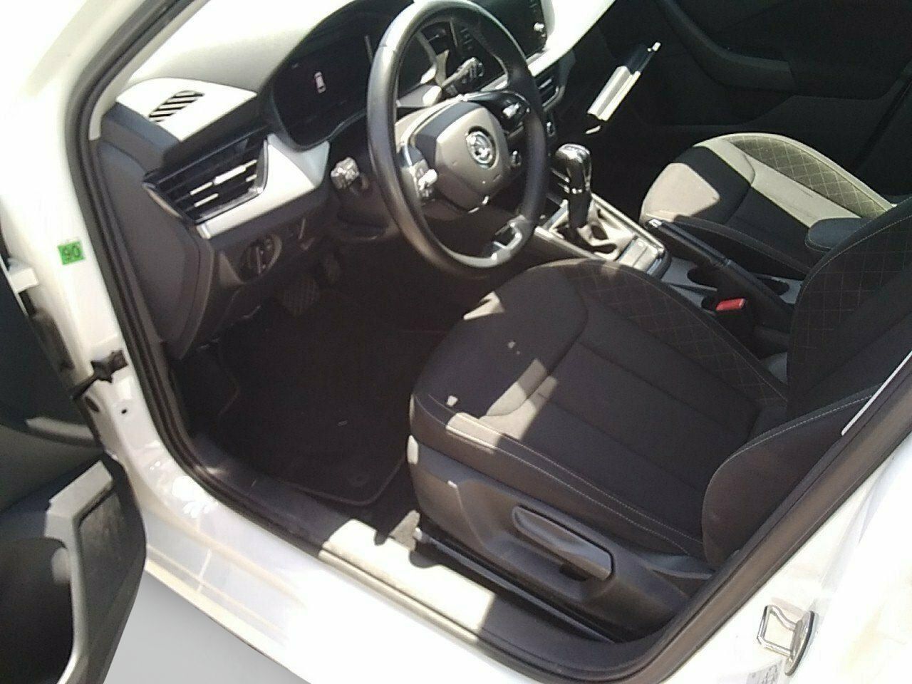 Skoda Kamiq 1.0 Tsi 81kw (110cv) Dsg Ambition - Foto 2