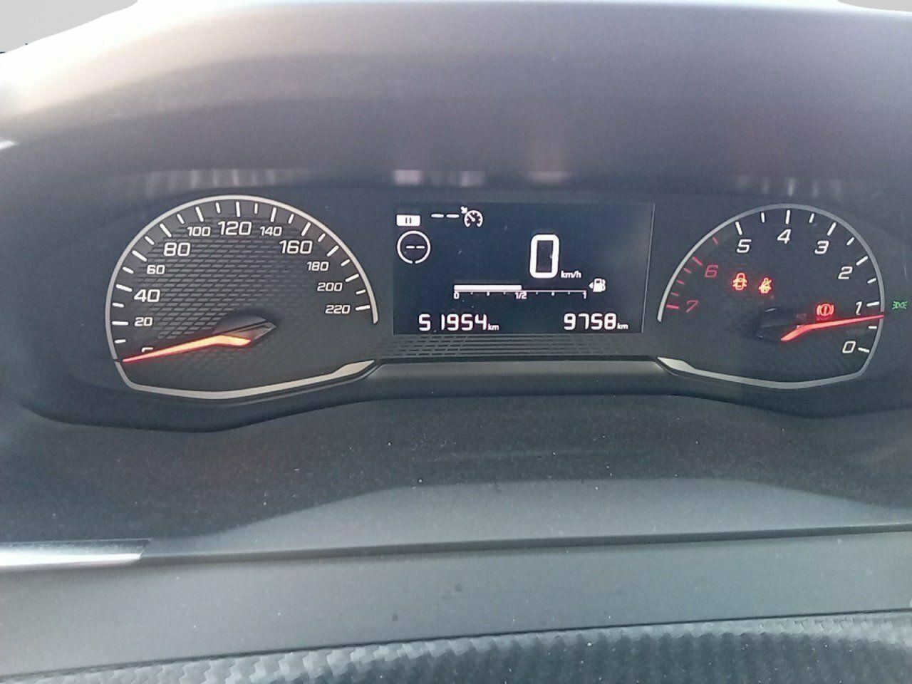 Peugeot 2008 Active Bluehdi 81kw (110cv) - Foto 2