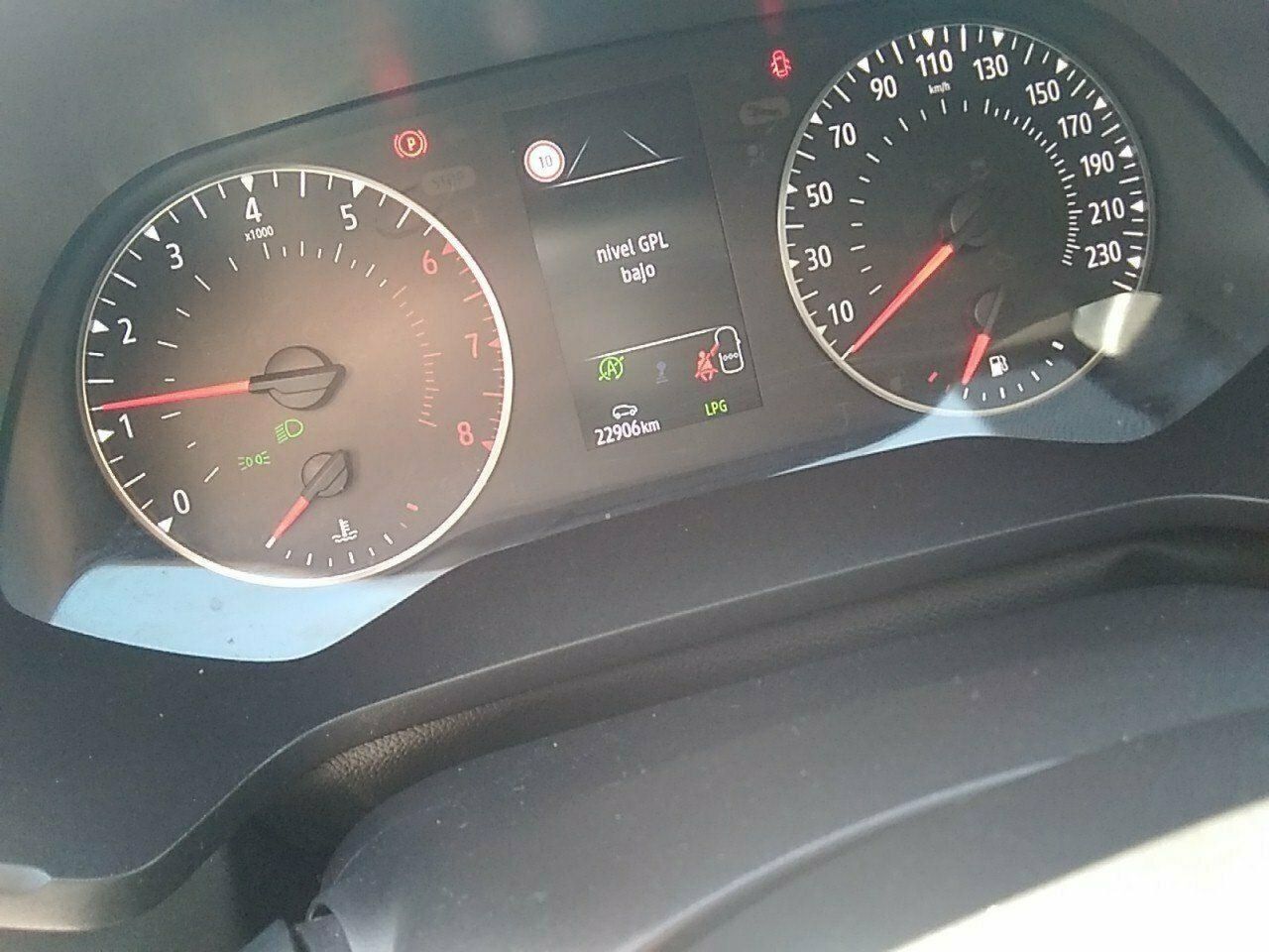 Renault Captur Intens Tce 74kw (100cv) Glp - Foto 2