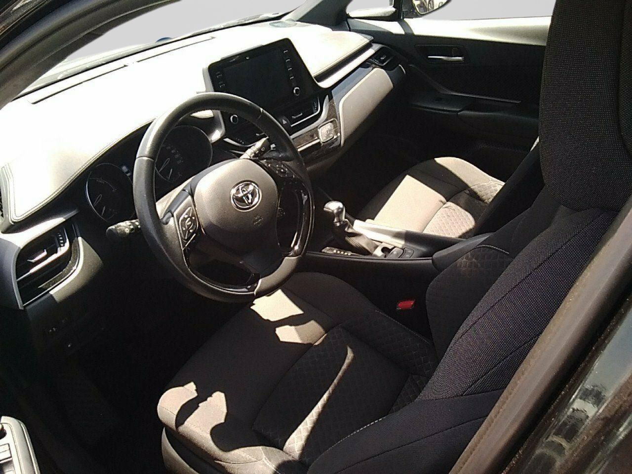 Toyota C-hr 1.8 125h Active - Foto 2
