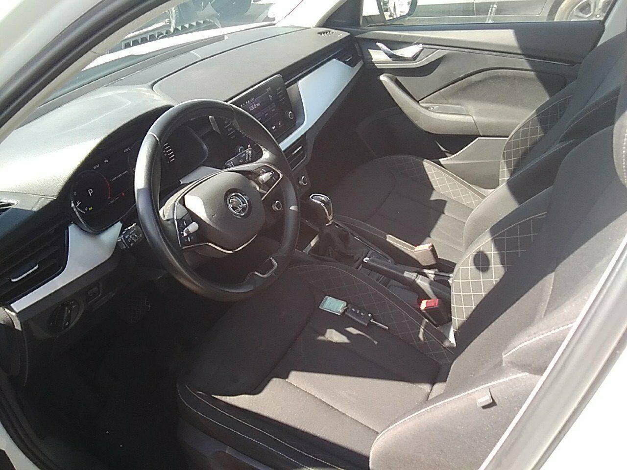 Skoda Kamiq 1.0 Tsi 81kw (110cv) Dsg Ambition - Foto 2