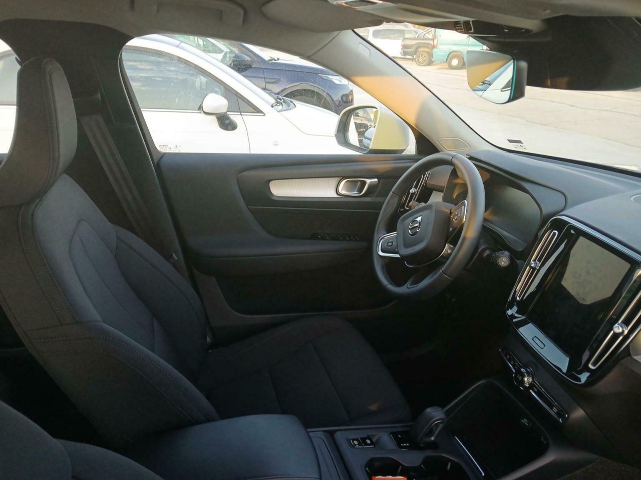 Volvo Xc40 (o) 1.5 T2 Momentum Pro Auto - Foto 2