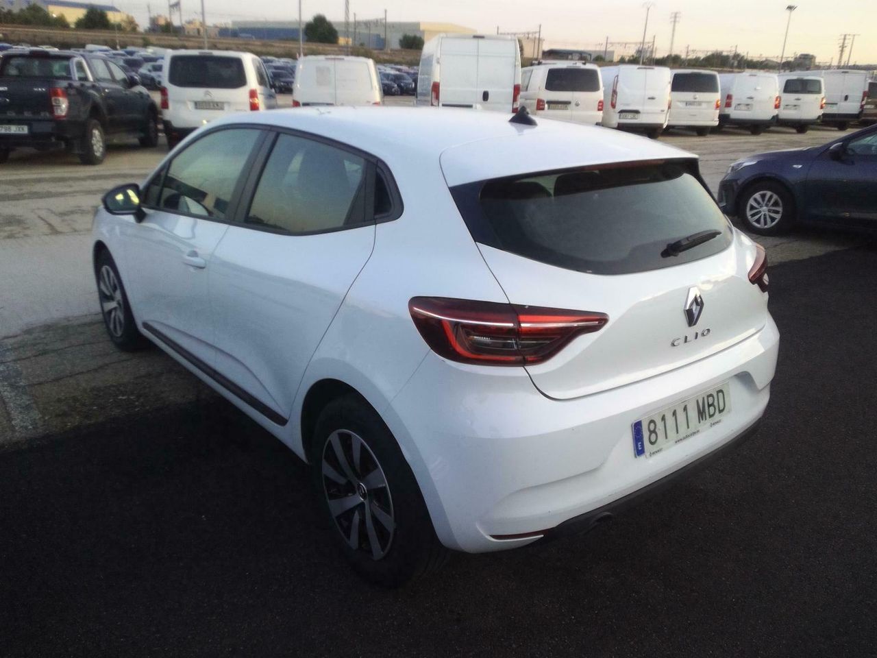 Renault Clio Equilibre Blue Dci 74kw (100cv) - Foto 2