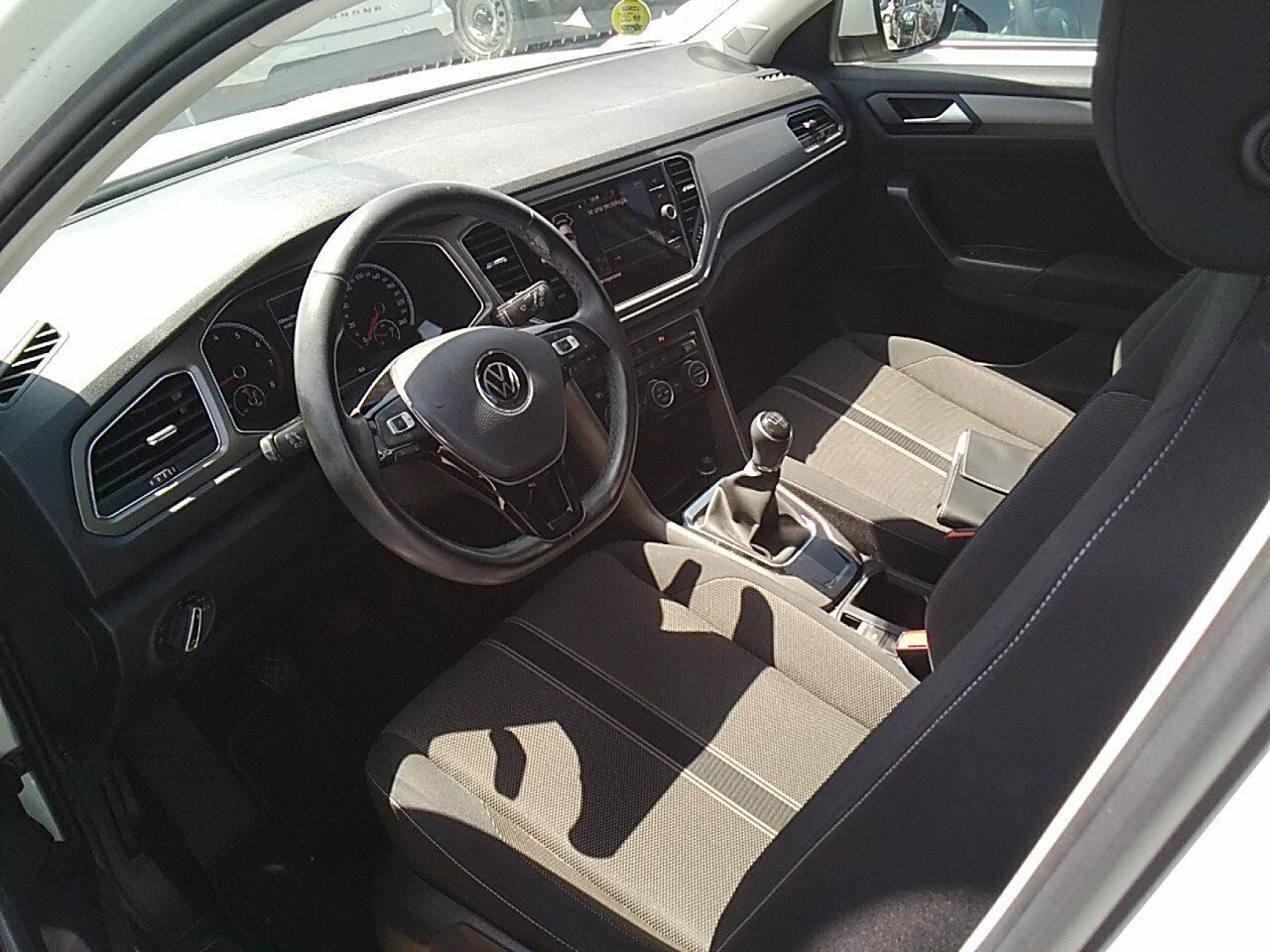 Volkswagen T-roc Advance 1.0 Tsi 81kw (110cv) - Foto 2