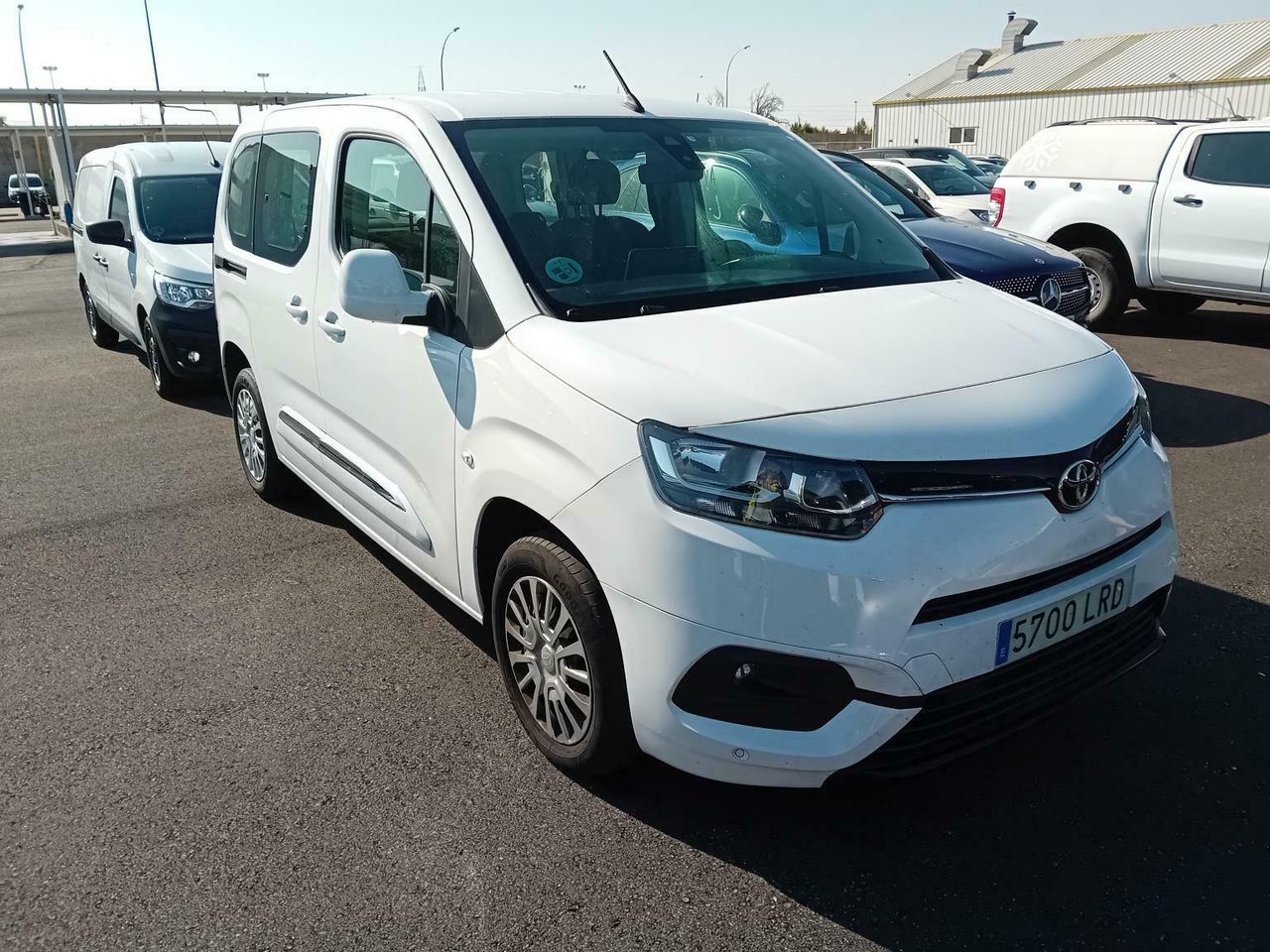 Toyota Proace City 1.5d 75kw (100cv) Vx L1 - Foto 2