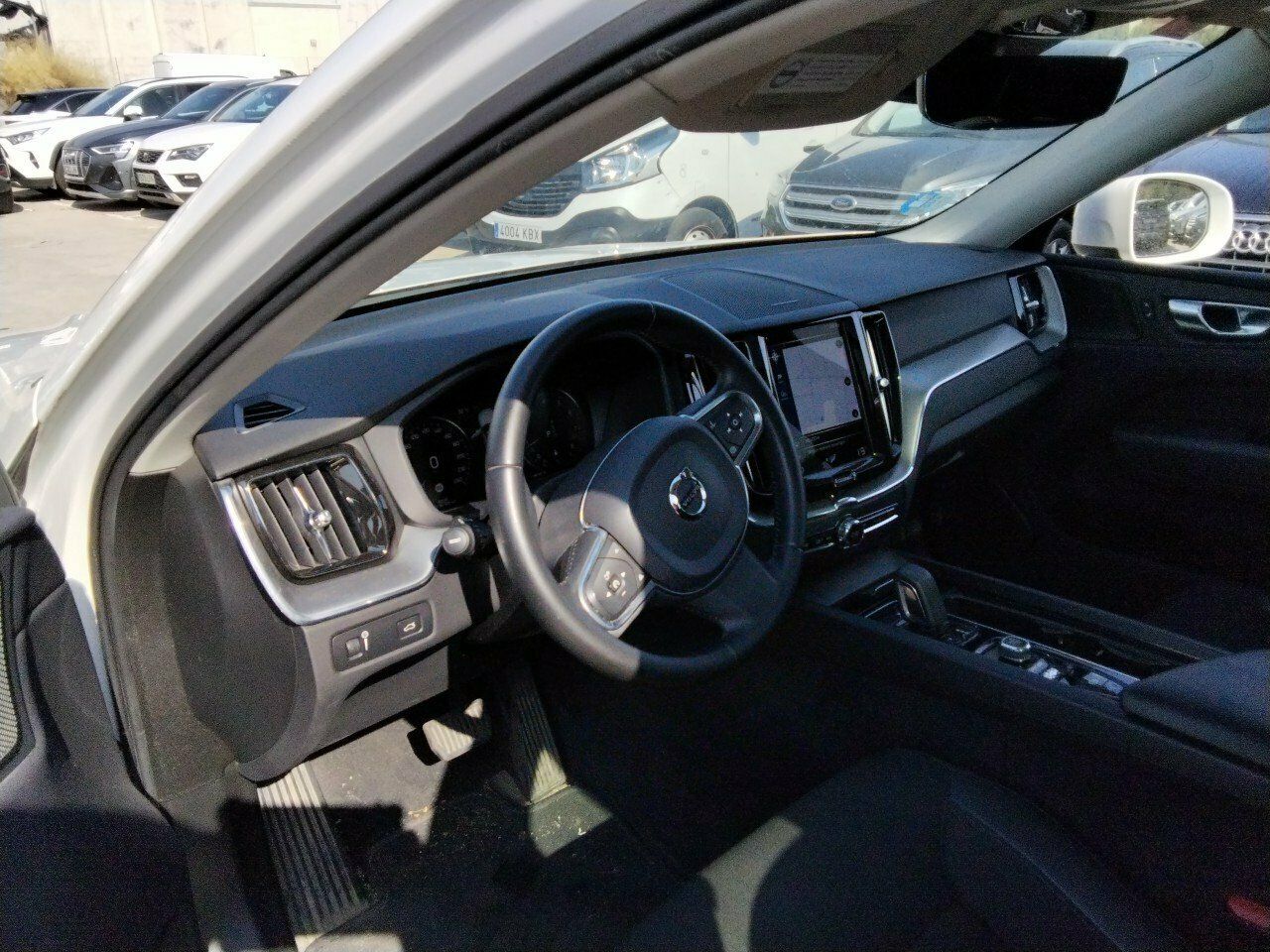 Volvo Xc60 2.0 B4 G Momentum Pro Auto - Foto 2