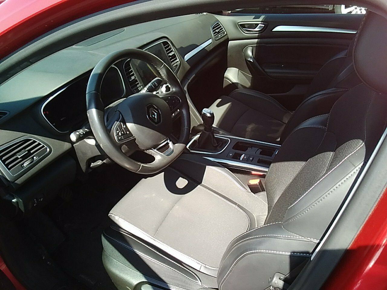 Renault Megane Zen Blue Dci 85 Kw (115cv) - Foto 2