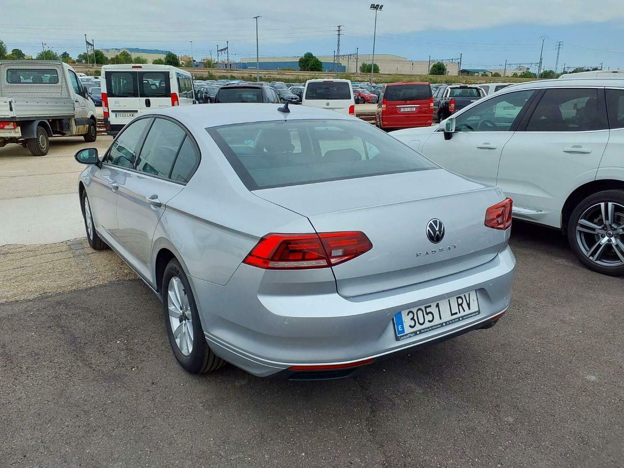 Volkswagen Passat Business 2.0 Tdi 110kw (150cv) - Foto 2