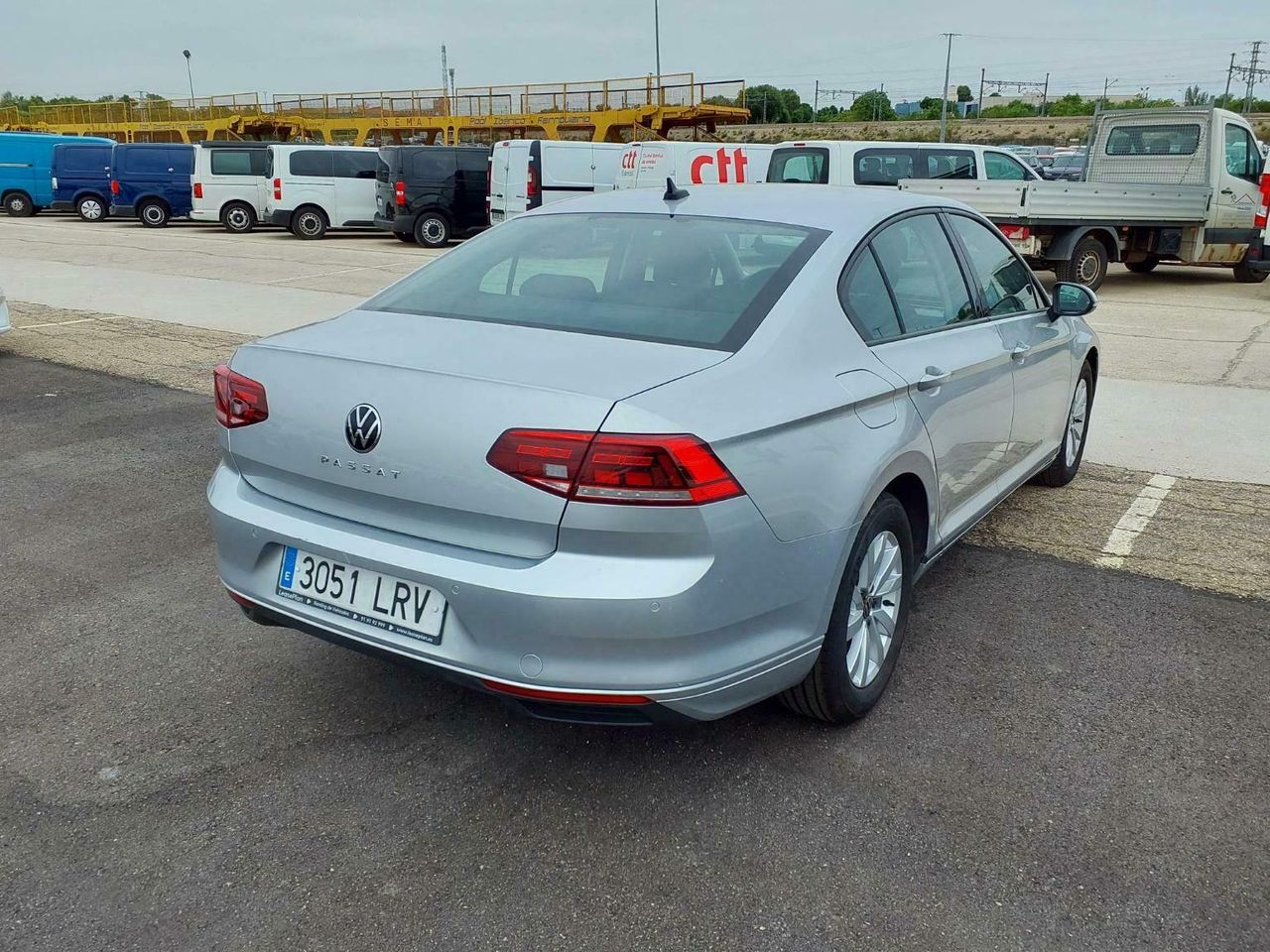 Volkswagen Passat Business 2.0 Tdi 110kw (150cv) - Foto 2