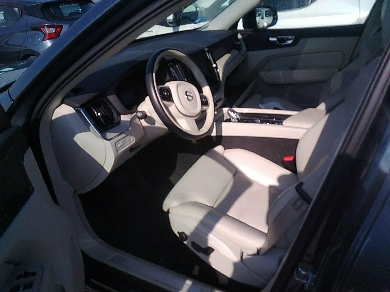 Volvo Xc60 2.0 T6 Awd Recharge Inscription Auto - Foto 2