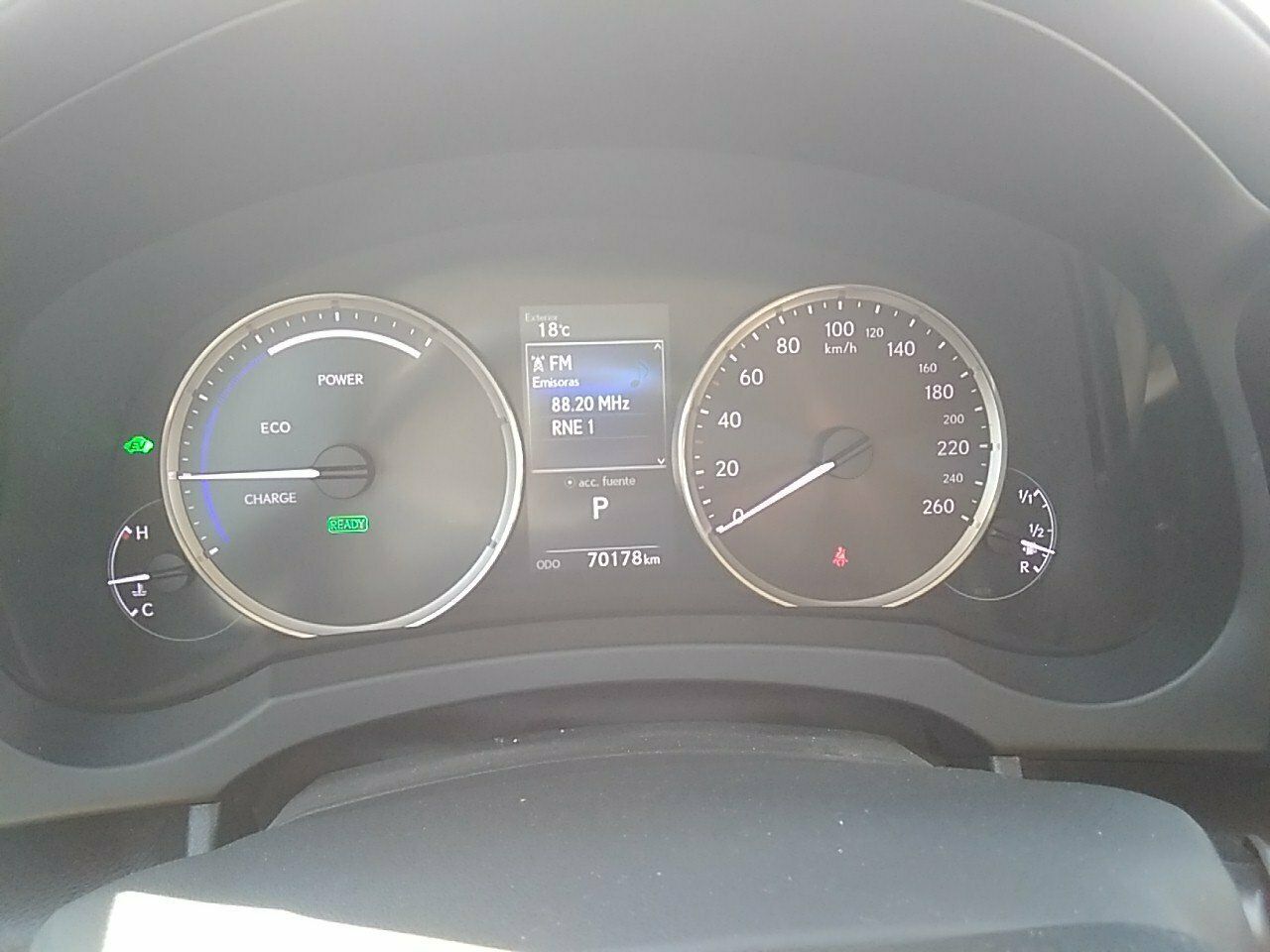 Lexus Is 2.5 300h Executive Parking - Foto 2