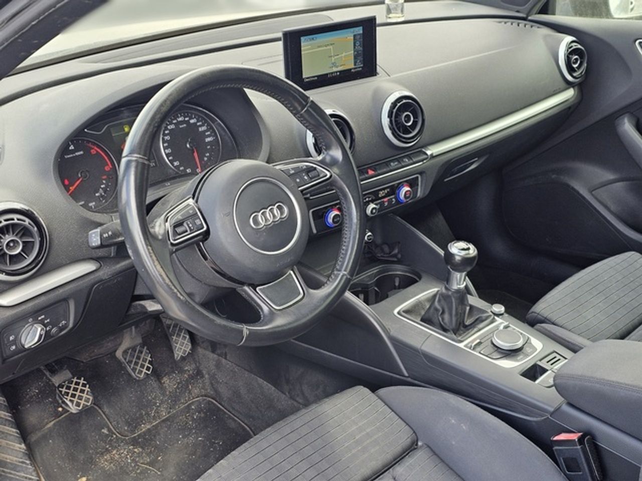 Audi A3 2.0 TDI 150cv clean d. S line edition - Foto 2